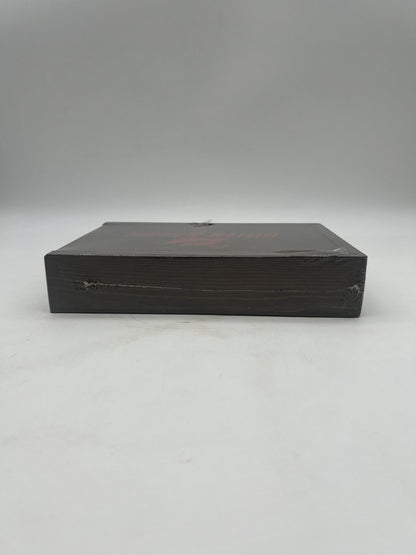 Roter Staub - uncut Limited Collectors Edition - Holzbox - DVD / Blu-ray - Neu