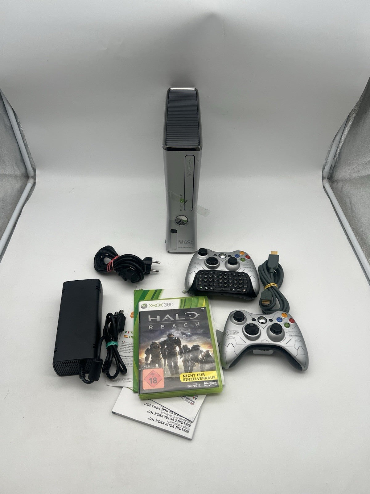 Microsoft Xbox 360 Slim Halo Reach Limited Edition Konsole OVP Grau