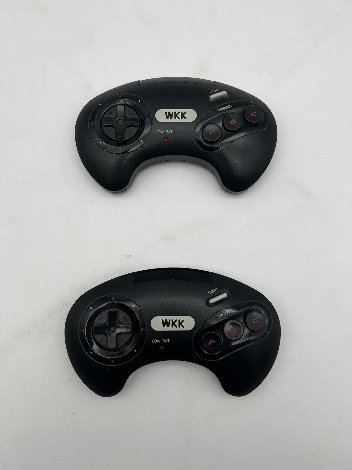 SEGA Mega Drive - 2x WKK Infrarot Controller / Control Pads + Empfänger Wireless